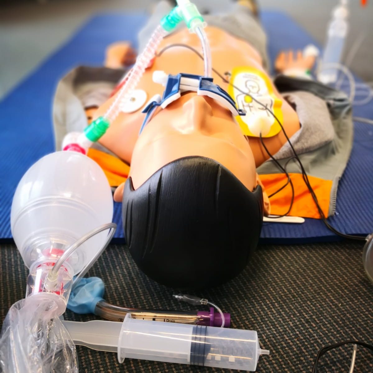 ACLS-Provider-Kurs der American Heart Association ACLS-Provider-Kurs der American Heart Association